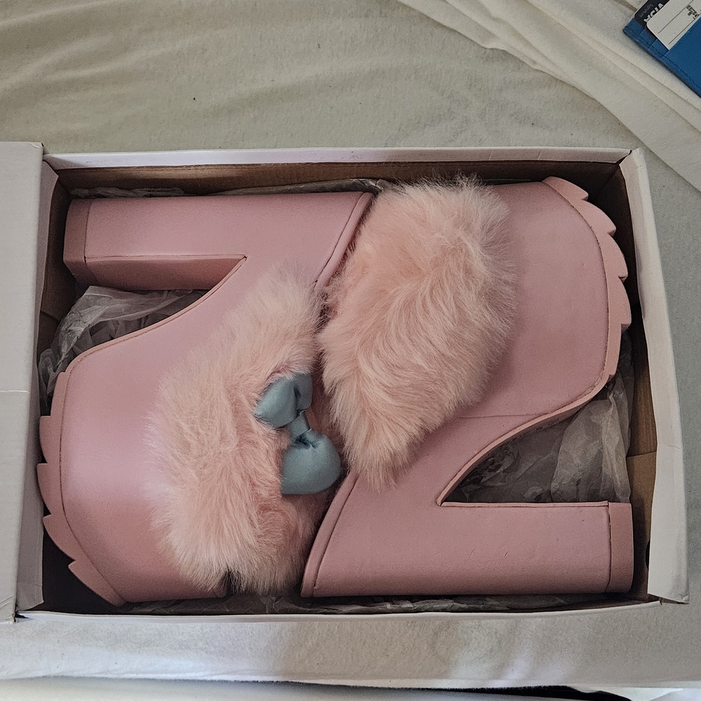 YRU SANRIO MY MELODY VINTAGE RARE Pink and Blue Platform Heels Shoes Furry Trim